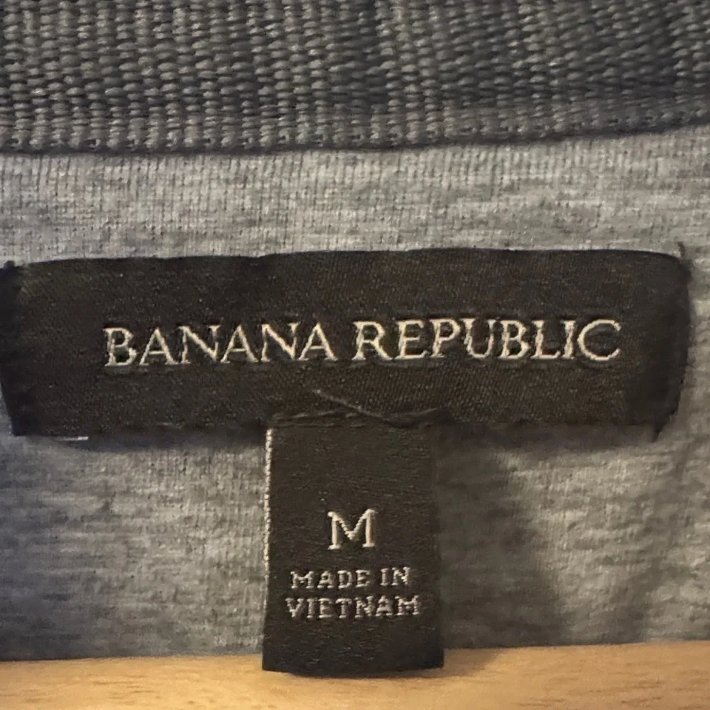 Men’s Banana Republic Navy  Top
